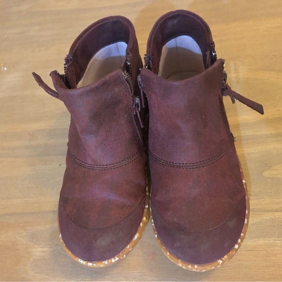 Livie and Luca ROOK Ankle Boot | Pomegranate size 10 - Picture 5 of 8